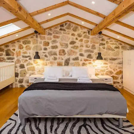 Miandri Holiday home *