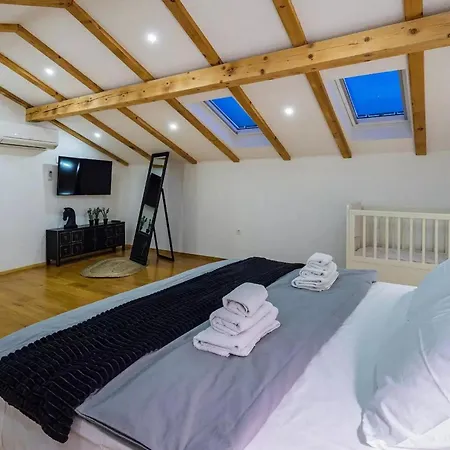Miandri Holiday home
