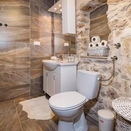 Miandri Holiday home *